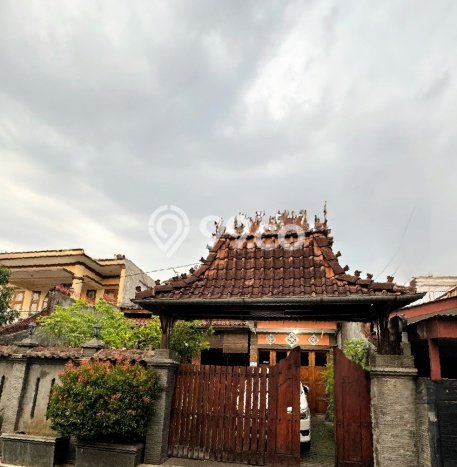 For Sale! Premium House LT 202m2 Desain Modern di Utan Kayu For Sale! Premium House LT 202m2 Desain Modern di Utan Kayu