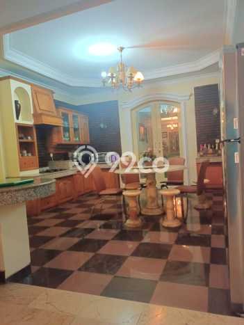Dijual Rumah Premium dengan Fasilitas Sekitar Komplit di Cinere, Depok Dijual Rumah Premium dengan Fasilitas Sekitar Komplit di Cinere, Depok