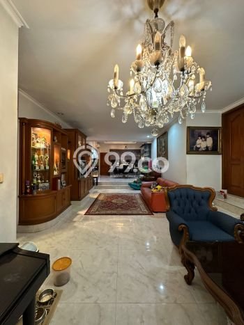 Dijual Rumah Luas Megah Dengan View Eksklusif di Pulomas, Jakarta Timur Dijual Rumah Luas Megah Dengan View Eksklusif di Pulomas, Jakarta Timur