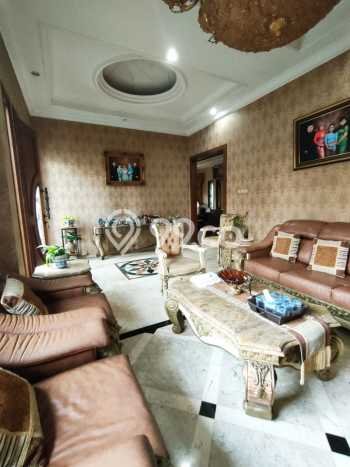 Rumah Elit LB 399m2 Siap Pakai Desain Elegan di Pekayon, Bekasi Rumah Elit LB 399m2 Siap Pakai Desain Elegan di Pekayon, Bekasi
