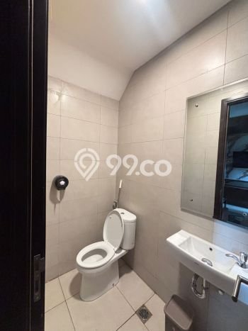Jarang Ada! Rumah Kontrakan 3 Kamar Bagus Siap Huni Summarecon Crown Gading Jarang Ada! Rumah Kontrakan 3 Kamar Bagus Siap Huni Summarecon Crown Gading