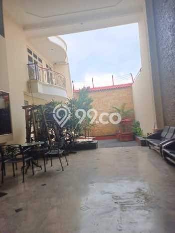 Dijual Rumah Premium dengan Fasilitas Sekitar Komplit di Cinere, Depok Dijual Rumah Premium dengan Fasilitas Sekitar Komplit di Cinere, Depok