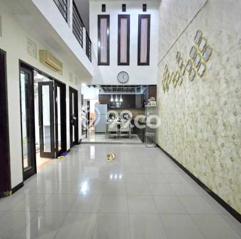 Rumah Modern 4 KT di Pondok Kelapa Jakarta Timur Semi Furnished Rumah Modern 4 KT di Pondok Kelapa Jakarta Timur Semi Furnished