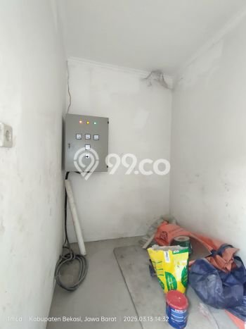 LOKASI POTENSIAL! Gudang Disewakan Kawasan Harapan Indah, Luas 384m², Ready Bisnis LOKASI POTENSIAL! Gudang Disewakan Kawasan Harapan Indah, Luas 384m², Ready Bisnis