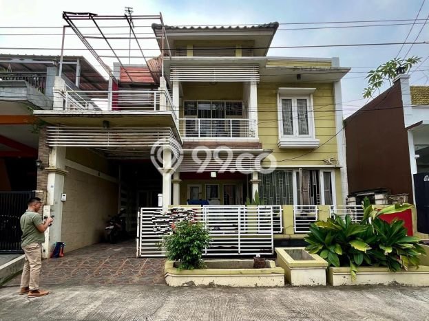 Rumah Luas Asri 6 KT Siap Pakai di Galaxy Bekasi Rumah Luas Asri 6 KT Siap Pakai di Galaxy Bekasi