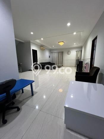 Rumah Elit LB 402m2 Siap Huni Desain Elegan di Pulomas, Jakarta Timur Rumah Elit LB 402m2 Siap Huni Desain Elegan di Pulomas, Jakarta Timur