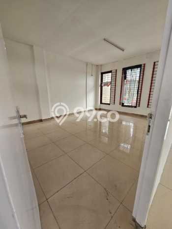Ruko Disewakan Kawasan Duren Sawit, Luas 300m², Area Utama, Akses Mudah Ruko Disewakan Kawasan Duren Sawit, Luas 300m², Area Utama, Akses Mudah
