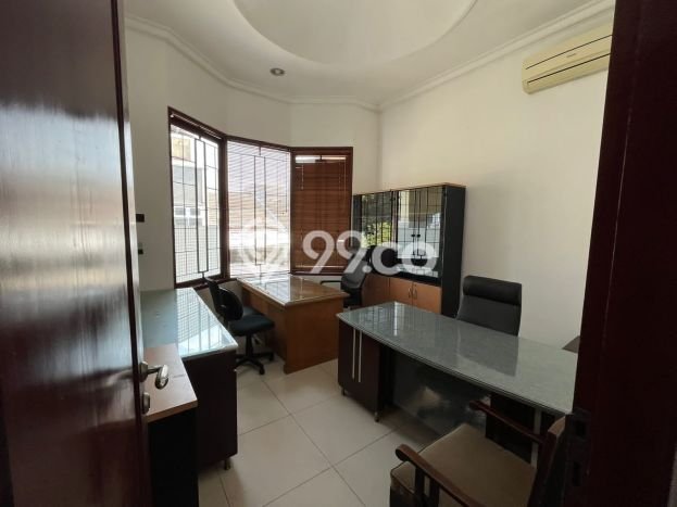 Siap Huni Hunian Elit 6 Kamar di Kelapa Gading Dekat ke Mana Pun Siap Huni Hunian Elit 6 Kamar di Kelapa Gading Dekat ke Mana Pun