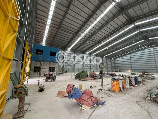 Gudang Disewakan di Cikarang, Luas 3116m², Lokasi Komersial, Akses Utama Gudang Disewakan di Cikarang, Luas 3116m², Lokasi Komersial, Akses Utama