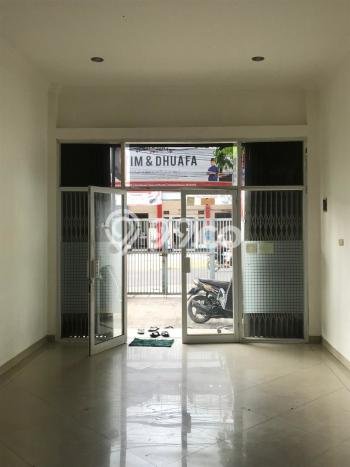 Lokasi Strategis! Dijual Ruko Bisnis di Duren Sawit, Jakarta Timur Kondisi Bagus Lokasi Strategis! Dijual Ruko Bisnis di Duren Sawit, Jakarta Timur Kondisi Bagus