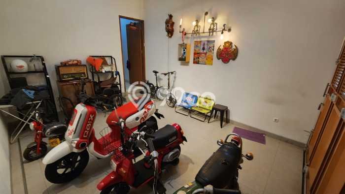 Rumah Luxury Modern Tanpa Renovasi di Kemang Pratama Bekasi Rumah Luxury Modern Tanpa Renovasi di Kemang Pratama Bekasi