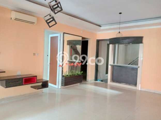 Rumah area Cakung, 4 KM, Area Strategis, Luas 160m² LB 160m² Rumah area Cakung, 4 KM, Area Strategis, Luas 160m² LB 160m²