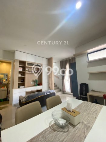 Disewakan! Rumah 3 Kamar Tidur &
2 Kamar Mandi di Graha Raya Bintaro, Tangerang Selatan Disewakan! Rumah 3 Kamar Tidur &
2 Kamar Mandi di Graha Raya Bintaro, Tangerang Selatan