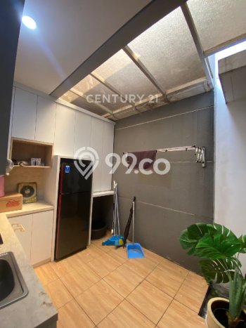 Disewakan! Rumah 3 Kamar Tidur &
2 Kamar Mandi di Graha Raya Bintaro, Tangerang Selatan Disewakan! Rumah 3 Kamar Tidur &
2 Kamar Mandi di Graha Raya Bintaro, Tangerang Selatan