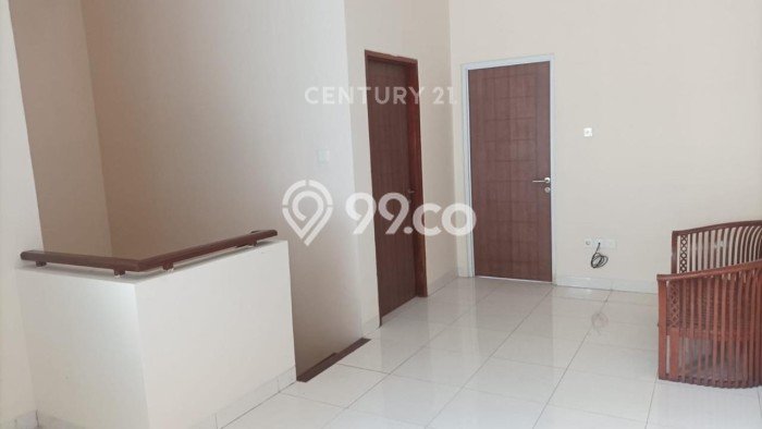 Disewakan! Rumah 4 Kamar Tidur &
3 Kamar Mandi di Sektor 9-Bintaro, Tangerang Selatan Disewakan! Rumah 4 Kamar Tidur &
3 Kamar Mandi di Sektor 9-Bintaro, Tangerang Selatan