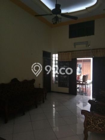 Rumah Luxury Modern Siap Huni di Cijantung Jakarta Timur Rumah Luxury Modern Siap Huni di Cijantung Jakarta Timur
