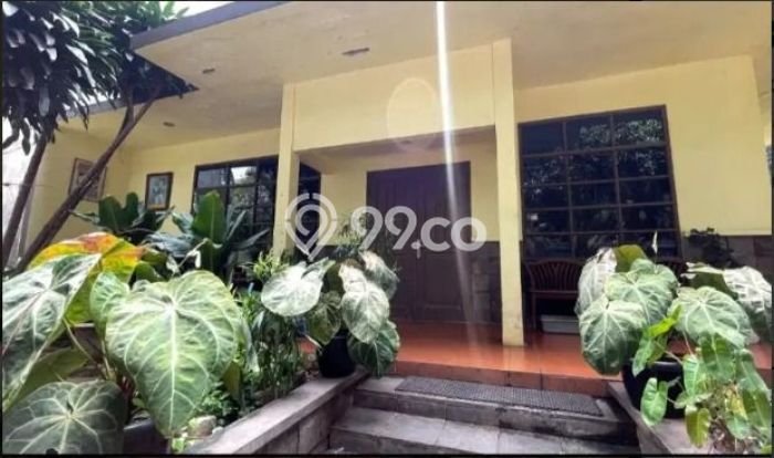 Hunian Elit LB 200m2 Siap Pakai Desain Elegan di Pondok Indah, Jakarta Selatan Hunian Elit LB 200m2 Siap Pakai Desain Elegan di Pondok Indah, Jakarta Selatan