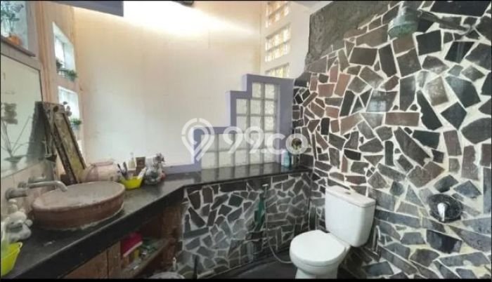 Hunian Elit LB 200m2 Siap Pakai Desain Elegan di Pondok Indah, Jakarta Selatan Hunian Elit LB 200m2 Siap Pakai Desain Elegan di Pondok Indah, Jakarta Selatan