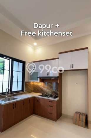Rumah Elit Modern Tanpa Renovasi di Pondok Bambu Jakarta Timur Rumah Elit Modern Tanpa Renovasi di Pondok Bambu Jakarta Timur