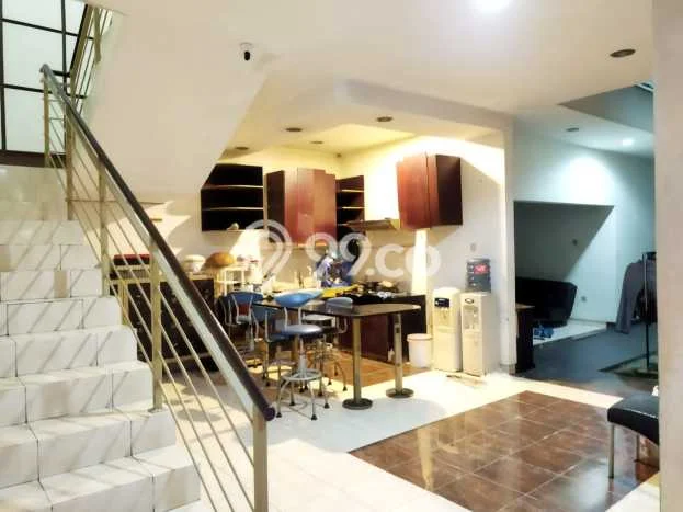 Dijual Rumah Kost di Kemanggisan, Jakarta Barat, 32 KT, 22 KM, Bangunan 850m2 Dijual Rumah Kost di Kemanggisan, Jakarta Barat, 32 KT, 22 KM, Bangunan 850m2