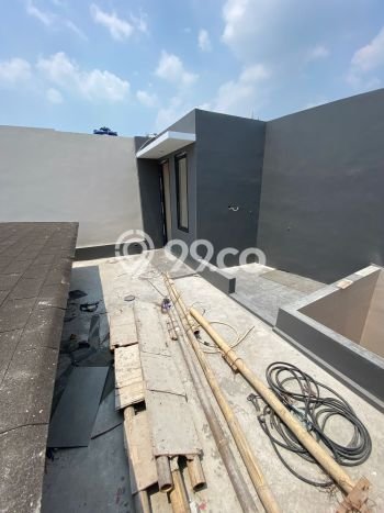 Rumah Luas Asri 3 KT Siap Pakai di Cilangkap Jakarta Timur Rumah Luas Asri 3 KT Siap Pakai di Cilangkap Jakarta Timur