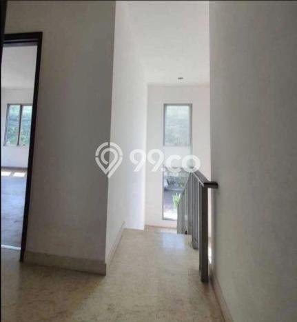 Rumah Elit Modern Siap Huni di Pantai Indah Kapuk Jakarta Utara Rumah Elit Modern Siap Huni di Pantai Indah Kapuk Jakarta Utara