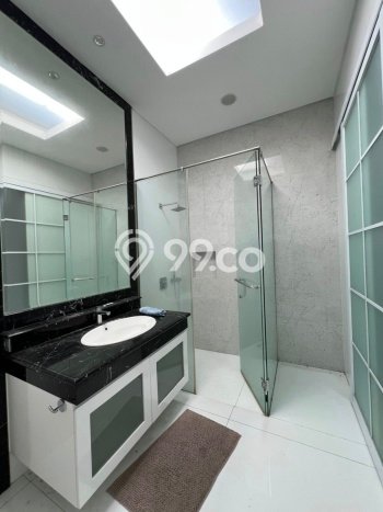 Dijual Rumah Luas Elegan Dengan View Cantik di Pantai Indah Kapuk, Jakarta Utara Dijual Rumah Luas Elegan Dengan View Cantik di Pantai Indah Kapuk, Jakarta Utara
