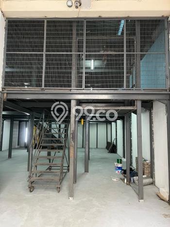 AREA BISNIS! Gudang di , Luas 486m2m², Mainroad, Ramai AREA BISNIS! Gudang di , Luas 486m2m², Mainroad, Ramai