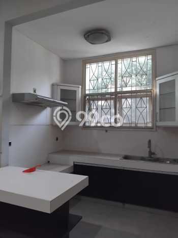 Disewakan! Rumah 4 Kamar Tidur &
3 Kamar Mandi di Pantai Indah Kapuk, Jakarta Utara Disewakan! Rumah 4 Kamar Tidur &
3 Kamar Mandi di Pantai Indah Kapuk, Jakarta Utara