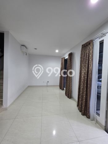 Disewakan! Rumah 3 Kamar Tidur &
3 Kamar Mandi di Pantai Indah Kapuk, Jakarta Utara Disewakan! Rumah 3 Kamar Tidur &
3 Kamar Mandi di Pantai Indah Kapuk, Jakarta Utara