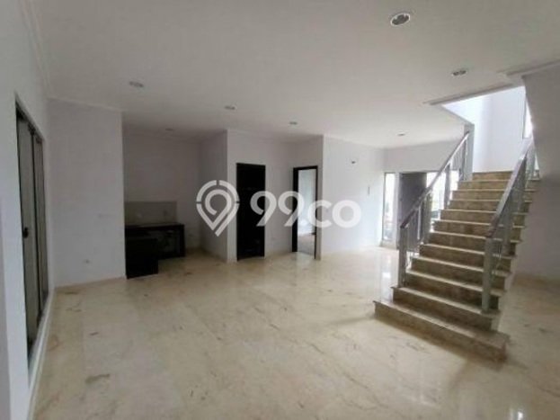 Disewakan! Rumah 3 Kamar Tidur &
3 Kamar Mandi di Pantai Indah Kapuk, Jakarta Utara Disewakan! Rumah 3 Kamar Tidur &
3 Kamar Mandi di Pantai Indah Kapuk, Jakarta Utara
