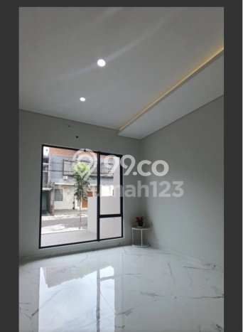 Jual Rumah Mewah Elegan Dengan View Eksklusif di Mekar Wangi, Bandung Jual Rumah Mewah Elegan Dengan View Eksklusif di Mekar Wangi, Bandung
