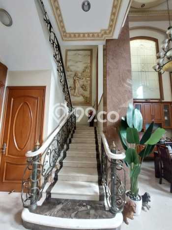 For Sale Rumah Elit Exclusive di Batununggal, Bandung For Sale Rumah Elit Exclusive di Batununggal, Bandung