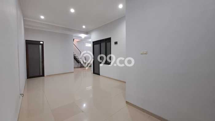 Lokasi terbaik! Rumah siap pakai dikontrakkan di Batununggal LB 150m2 Lokasi terbaik! Rumah siap pakai dikontrakkan di Batununggal LB 150m2