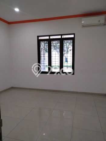 Sewa cepat hunian minimalis strategis 4 Kamar di Batununggal, Bandung Sewa cepat hunian minimalis strategis 4 Kamar di Batununggal, Bandung