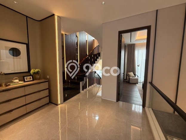 Rumah Premium 5 KT 5 KM di Kompleks Cluster , Surabaya Rumah Premium 5 KT 5 KM di Kompleks Cluster , Surabaya