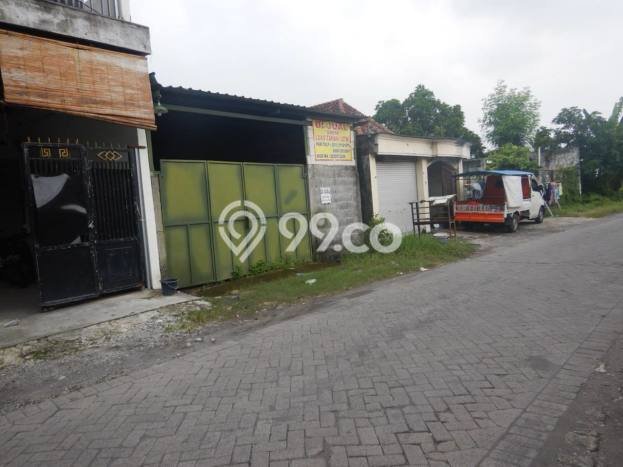 Unit Gudang Dijual di Gresik Gresik Luas Tanah 127m2, Luas Bangunan 100m2 Unit Gudang Dijual di Gresik Gresik Luas Tanah 127m2, Luas Bangunan 100m2
