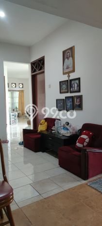 Rumah Strategis Modern Lb 145m2 di Pamulang, Tangerang Selatan Rumah Strategis Modern Lb 145m2 di Pamulang, Tangerang Selatan