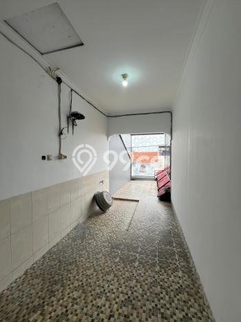 Dijual Rumah 4 Kamar Lokasi Strategis Bagus dan Strategis di Karawaci Dijual Rumah 4 Kamar Lokasi Strategis Bagus dan Strategis di Karawaci