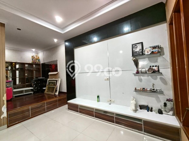 Dijual Rumah 4 Kamar Lokasi Strategis Bagus dan Strategis di Karawaci Dijual Rumah 4 Kamar Lokasi Strategis Bagus dan Strategis di Karawaci