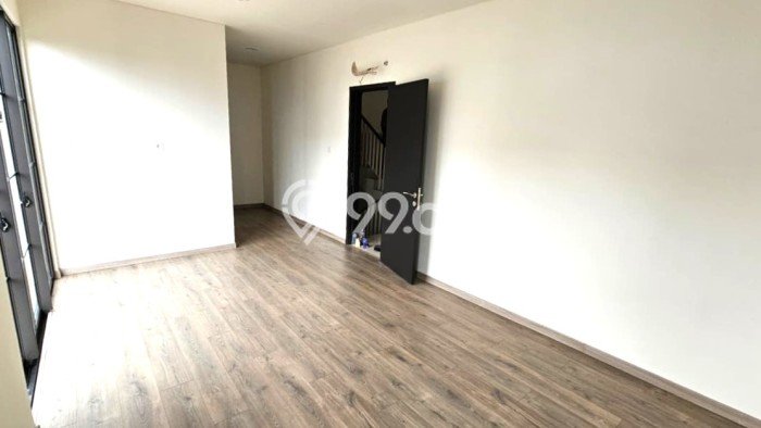 Dijual Rumah Premium dengan Fasilitas Sekitar Lengkap di Cakung, Jakarta Timur Dijual Rumah Premium dengan Fasilitas Sekitar Lengkap di Cakung, Jakarta Timur