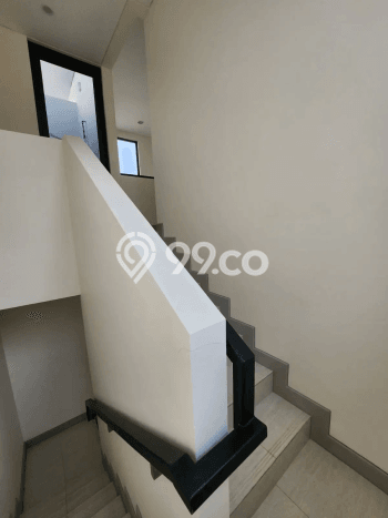Rumah Elit LB 156m2 Siap Pakai Desain Elegan di Jakarta Garden City, Jakarta Timur Rumah Elit LB 156m2 Siap Pakai Desain Elegan di Jakarta Garden City, Jakarta Timur