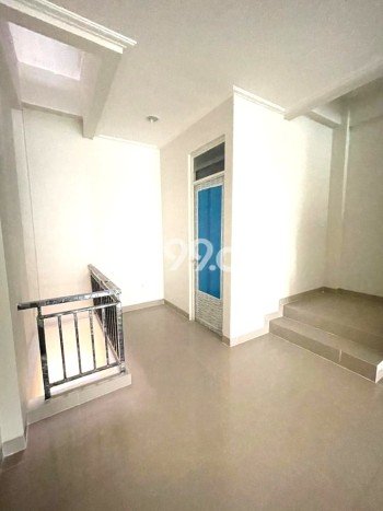 Unit Ruko Dijual di Kelapa Gading Jakarta Utara 200m2 Unit Ruko Dijual di Kelapa Gading Jakarta Utara 200m2