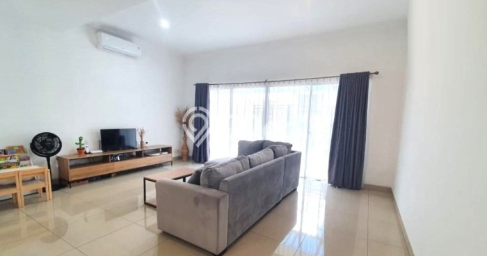 Ready to Use! Luxury House LT 200m2 Desain Modern di Jakarta Garden City Ready to Use! Luxury House LT 200m2 Desain Modern di Jakarta Garden City