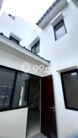 Disewakan Cepat Rumah Kondisi Baik di Area Jakarta Garden City, Jakarta Timur Disewakan Cepat Rumah Kondisi Baik di Area Jakarta Garden City, Jakarta Timur