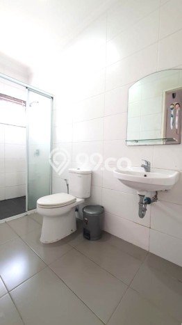 Ready to Use! Luxury House LT 200m2 Desain Modern di Jakarta Garden City Ready to Use! Luxury House LT 200m2 Desain Modern di Jakarta Garden City