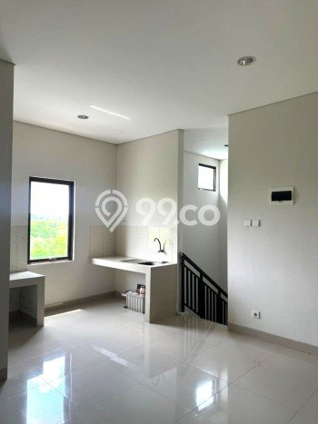 SEWA TERBAIK! Ruko di Jakarta Garden City, Luas 110m2m², Area Ramai, Ready Pakai SEWA TERBAIK! Ruko di Jakarta Garden City, Luas 110m2m², Area Ramai, Ready Pakai