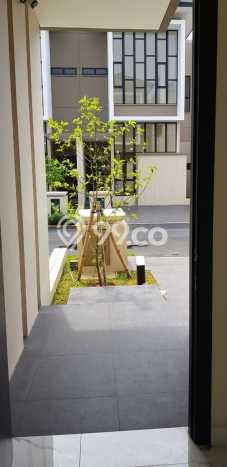 Rumah Luas Asri 3 KT Siap Pakai di Jakarta Garden City Jakarta Timur Rumah Luas Asri 3 KT Siap Pakai di Jakarta Garden City Jakarta Timur
