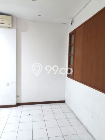 Ruko Dijual di Tambora Jakarta Barat dengan Luas Bangunan 220m2 Ruko Dijual di Tambora Jakarta Barat dengan Luas Bangunan 220m2