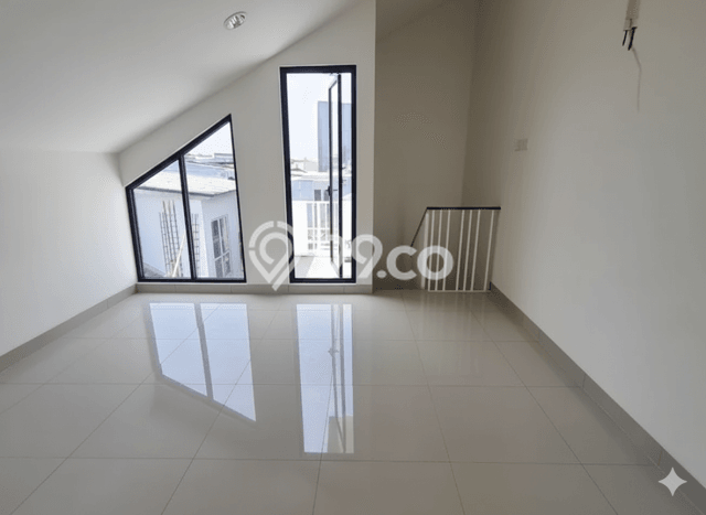 Disewakan Cepat Rumah Kondisi Baik di Area Jakarta Garden City, Jakarta Timur Disewakan Cepat Rumah Kondisi Baik di Area Jakarta Garden City, Jakarta Timur